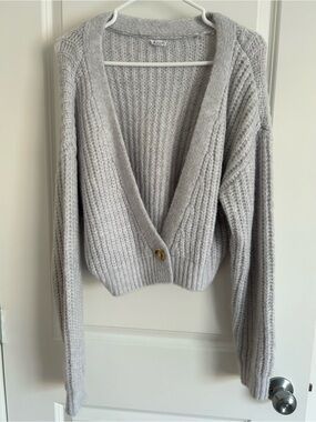 Garage Light Gray Chunky V-Neck Button Cardigan